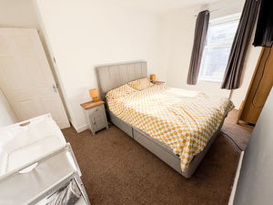 Photo 5- click for photo gallery